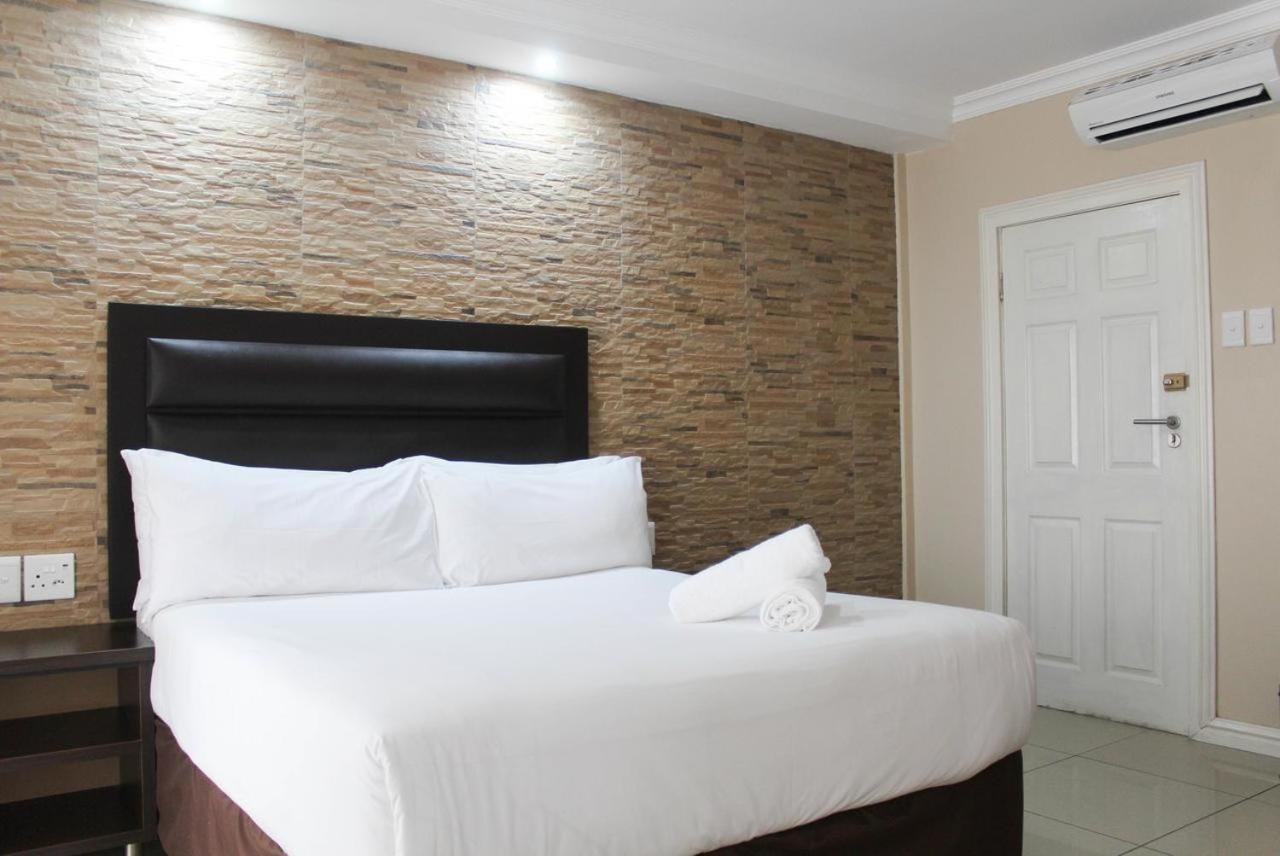 Bayside Hotel & Self Catering 110 West Street Дърбан Екстериор снимка